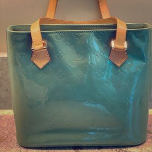 Authentic Vintage Louis Vuitton Vernis mono bag.
